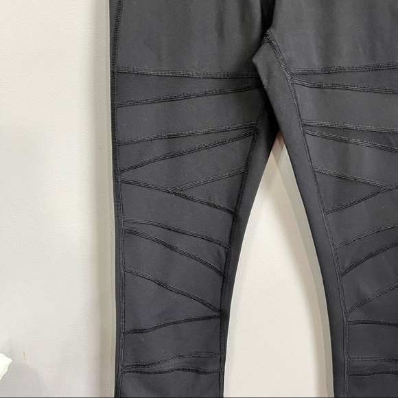 Lululemon limited edition mesh inserts Wunder under leggings - Picture 6 of 10